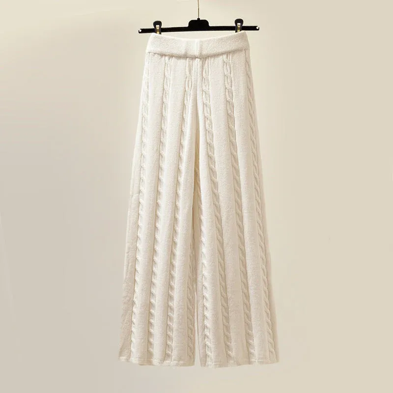 L'AURABLEND COZY KNIT LEISURE SET BY LILIAN-THOURAM™
