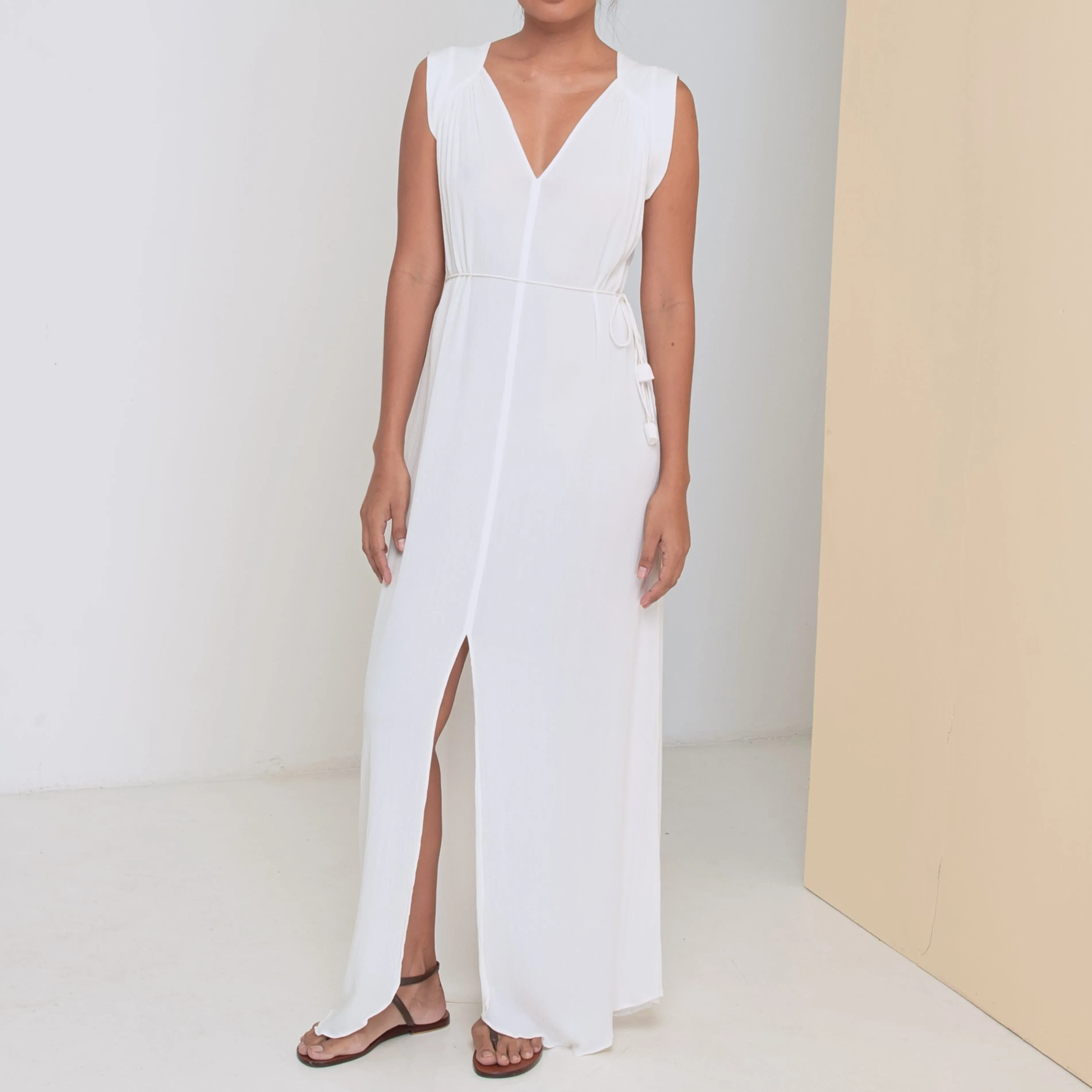 TRANSIT SLEEVELESS LONG DRESS - Crinkled Rayon | Off White